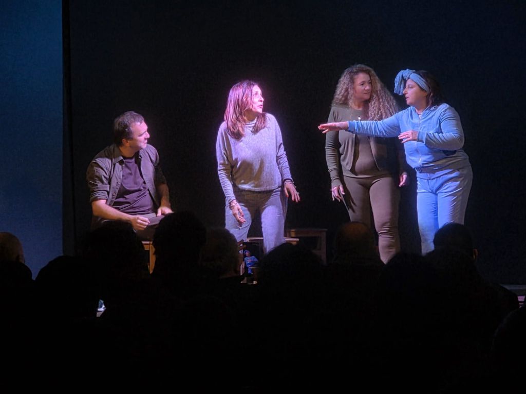 Coffee Brecht Improv Horror Comedy scena di dialogo Valeria Salvi